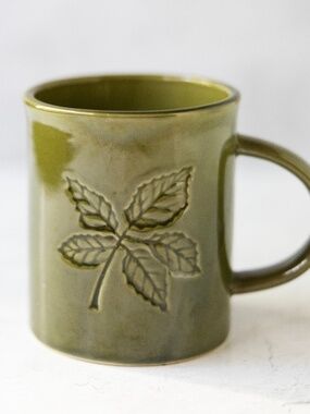 Vintage Green Leaf Pottery Ceramic Coffee Mug Lillian Vernon 10 oz